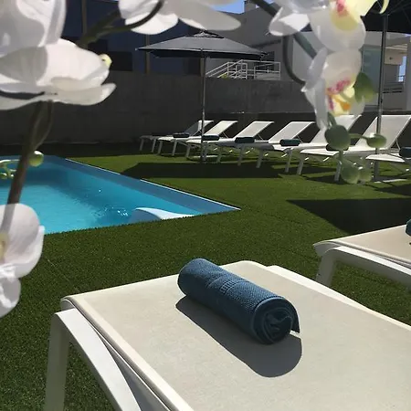 Villa Santorini *